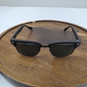 Ray-Ban RB 4190 Sunglasses Mens 52-19-145 Black Green Tinted Square Italy 877